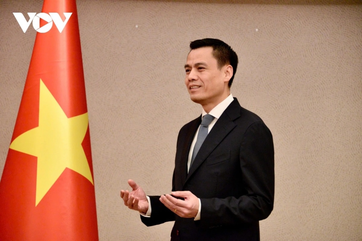 According to Deputy Minister of Foreign Affairs Dang Hoang Giang (photo), the working visit of National Assembly Chairman Tran Thanh Man has delivered comprehensive and substantive results, contributing to the advancement of both multilateral and bilateral cooperation, while reaffirming Vietnam’s increasingly proactive and responsible role in parliamentary diplomacy
