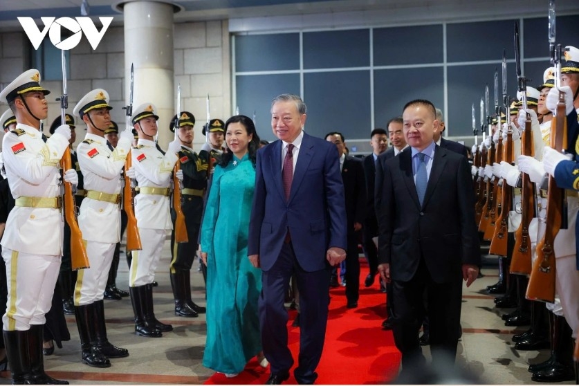 General Secretary and President To Lam and his spouse, together with a Vietnamese high-level delegation, leave Beijing for a working trip to Nanning