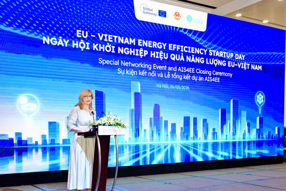 H.E. Ekaterina Zaharieva, European Commissioner for Startups, Research and Innovation, addresses the event.
