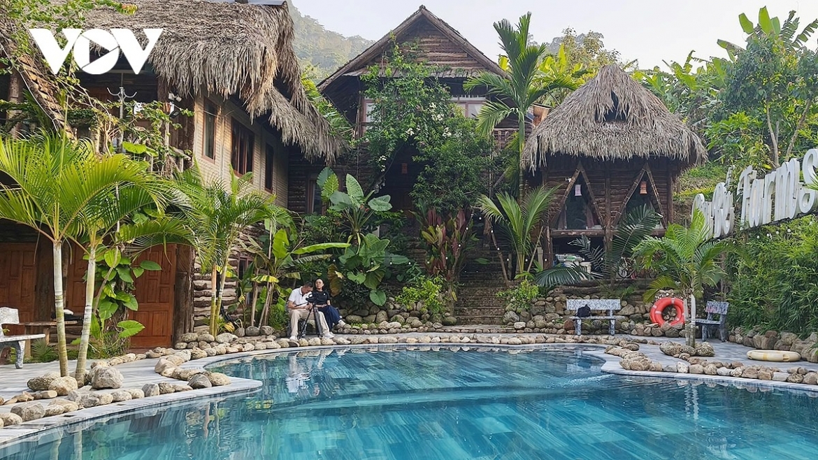 Thai Nguyen currently has a lodging system of 787 accommodation facilities, including a number of standardised hotels, gradually meeting the diverse needs of visitors. The effectiveness of this new orientation is already being reflected in positive growth figures.