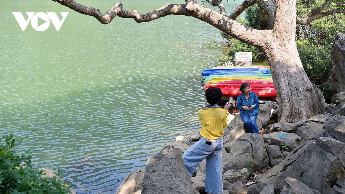Thai Nguyen province now spans more than 8,375 sq.km with a population of nearly 1.8 million people, while possessing a uniquely diverse ecosystem.