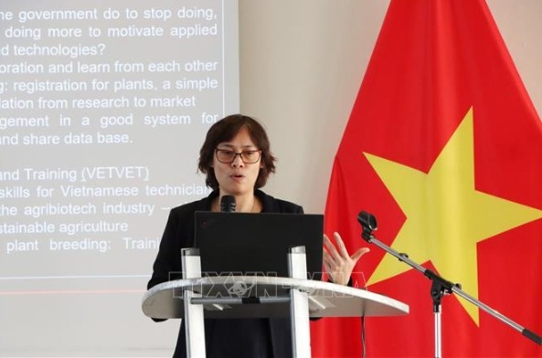 Dr. Nguyen Ninh Thuan speaks at a Vietnam-EU science, technology and trade cooperation workshop in Brussels, March 2026 (Photo: VNA)