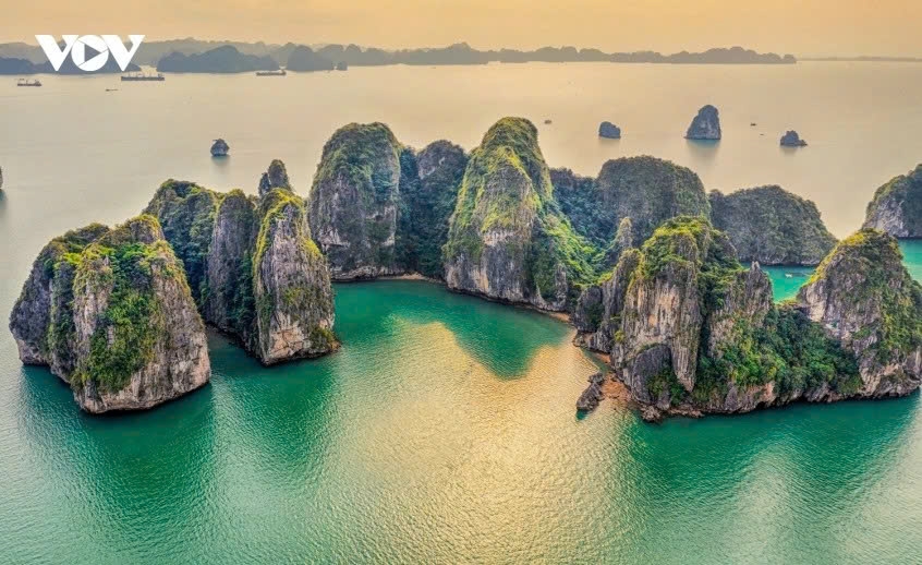 World 7 Wonders Day will take place on grand scale in Ha Long Bay.