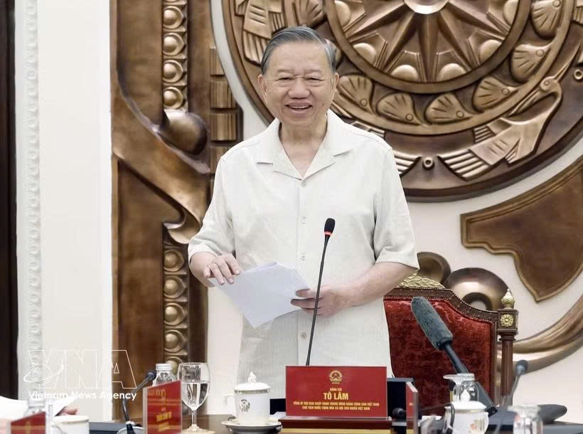 General Secretary of the Communist Party of Vietnam Central Committee and State President To Lam speaks at the working session in Hanoi on May 13, 2026. (Photo: VNA)