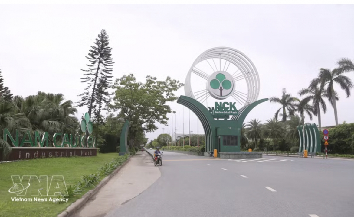 Nam Cau Kien Industrial Park - A representative private sector model in Hai Phong that has been selected by the United Nations Industrial Development Organisation (UNIDO) as one of 37 industrial parks from seven countries participating in the Global Eco-Industrial Park Programme. (Photo: VNA)