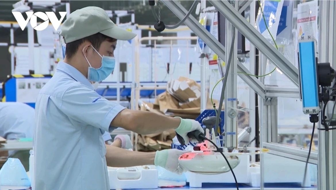 Vietnam has recorded strong growth in business registrations after cutting thousands of administrative procedures and business conditions under Resolution 68