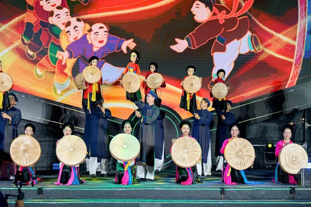 Thang Long Puppet Theatre will perform signature traditional water puppetry acts at the 18th Vietnam Festival in Japan. (Photo: baovanhoa.vn)