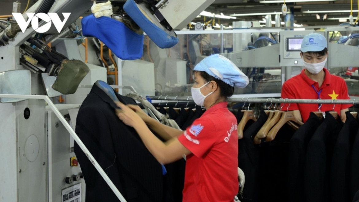 Vietnamese exporters improve capacity to meet market standards