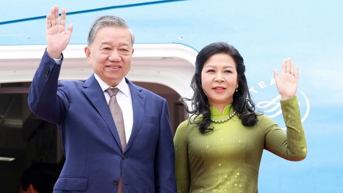 General Secretary of the Communist Party of Vietnam Central Committee and State President To Lam and his spouse