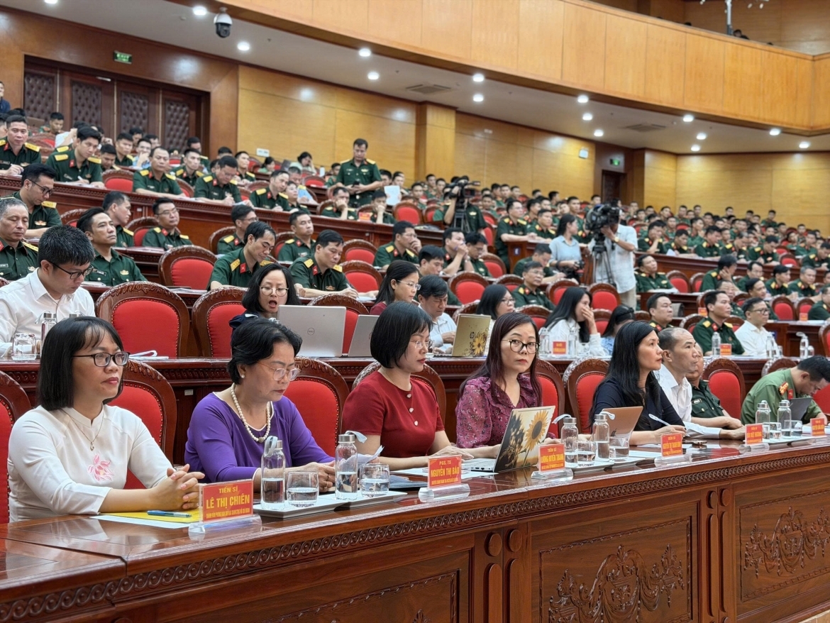 Delegates attend the seminar in Hanoi on May 25