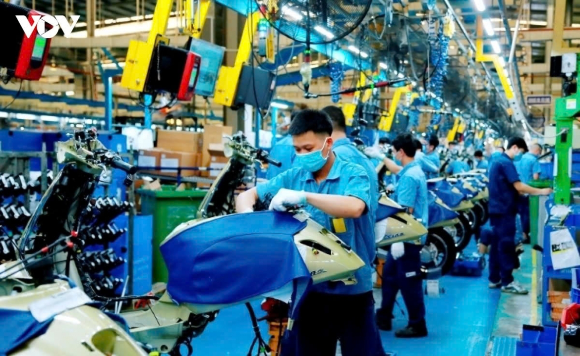 Many leading foreign businesses have committed to expanding their operations in Vietnam. (Illustrative image)