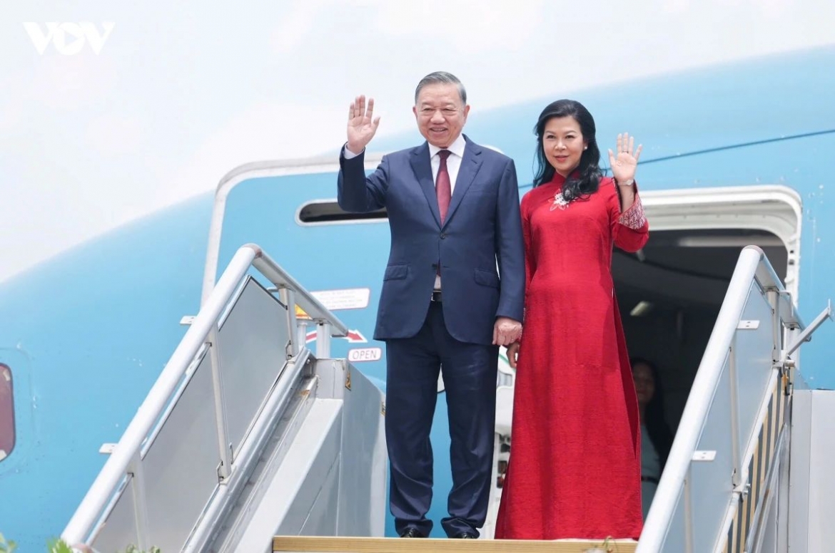 Party General Secretary and President To Lam and his spouse