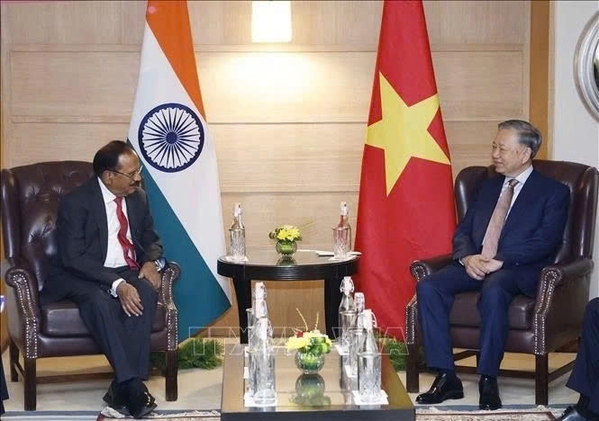 At the reception for Indian National Security Advisor Ajit Doval in New Delhi on May 5, Party General Secretary and State President To Lam proposes the two countries enhance the sharing of strategic information, expand cooperation in cybersecurity, protect digital infrastructure, combat high-tech crimes, and improve capacity to respond to non-traditional security challenges.