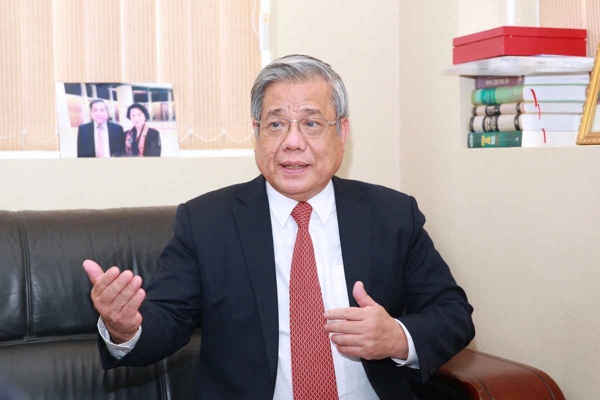 Prof. Dr. Vu Minh Giang, historian at Vietnam National University – Hanoi