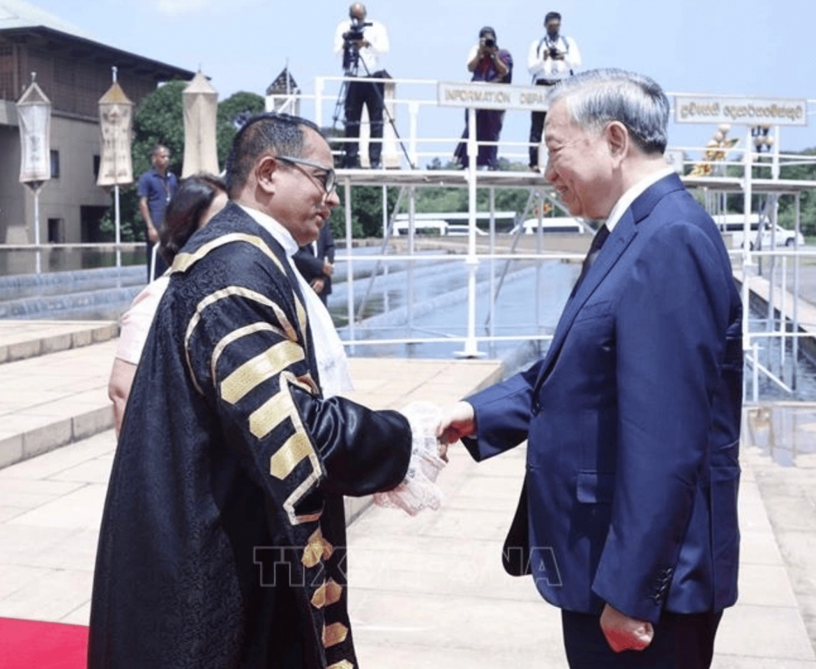 During a meeting with Speaker of the Sri Lankan Parliament Jagath Wickramaratne, To Lam expresses hope that both sides will strengthen close cooperation, soon sign a cooperation agreement, and jointly oversee the effective implementation of high-level agreements 