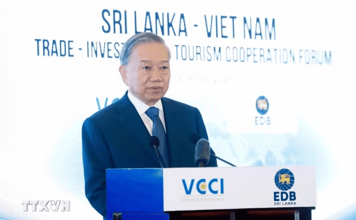  General Secretary and President To Lam and Sri Lankan Prime Minister Harini Amarasuriya attends and co-chairs the Vietnam–Sri Lanka Trade, Investment and Tourism Cooperation Forum in the presence of more than 300 businesses from both countries across multiple sectors. (Photo: VNA)