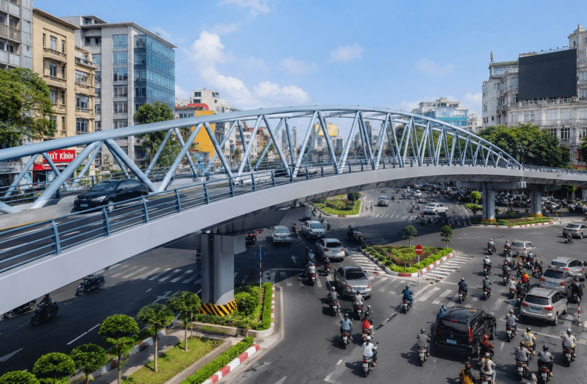 Ho Chi Minh City plans to expand steel flyover projects to tackle worsening traffic congestion, building on earlier success in reducing bottlenecks at major intersections across the city. (Illustrative image)