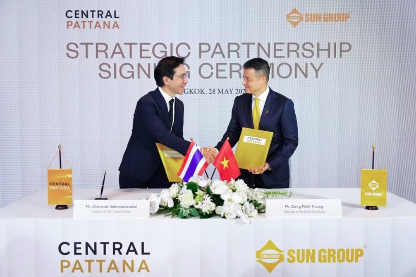 At the signing ceremony of the MoU on strategic partnership between Sun Group and Central Pattana in Bangkok (Photo: Sun Group)