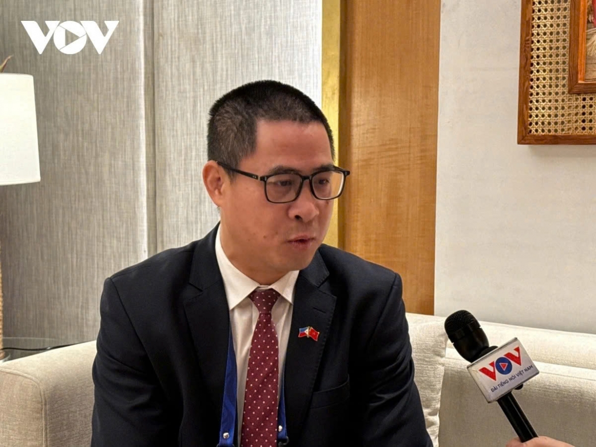 Vietnamese Ambassador to the Philippines Lai Thai Binh