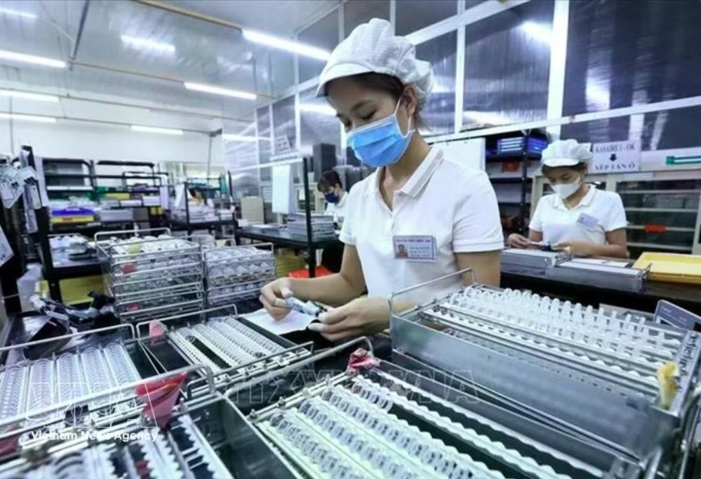 The global reallocation of FDI toward hi-tech industries is opening up new opportunities for Vietnam. (Photo: VNA)