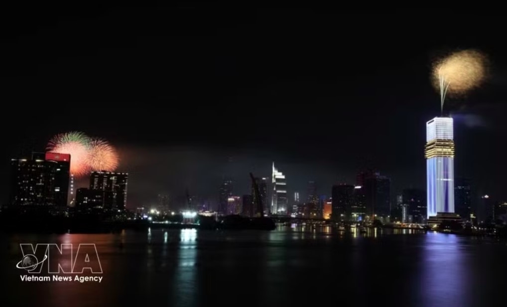 Ho Chi Minh City will stage fireworks displays at 16 locations across the city on July 2. (Illustrative photo: VNA)