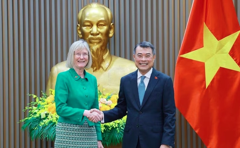 Prime Minister Le Minh Hung receives Australian Ambassador to Vietnam Gillian Bird
( Photo: VNA)