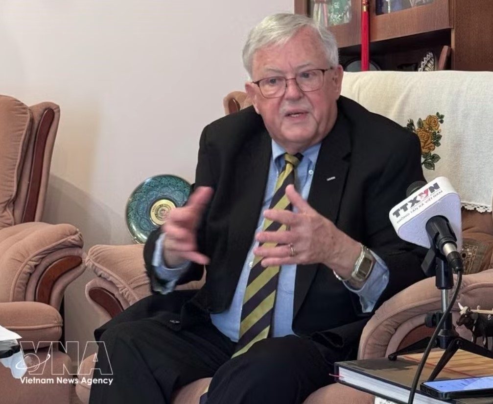 Professor Carl Thayer of the Australian Defence Force Academy at the University of New South Wales in an interview with the Vietnam News Agency. (Photo: VNA)