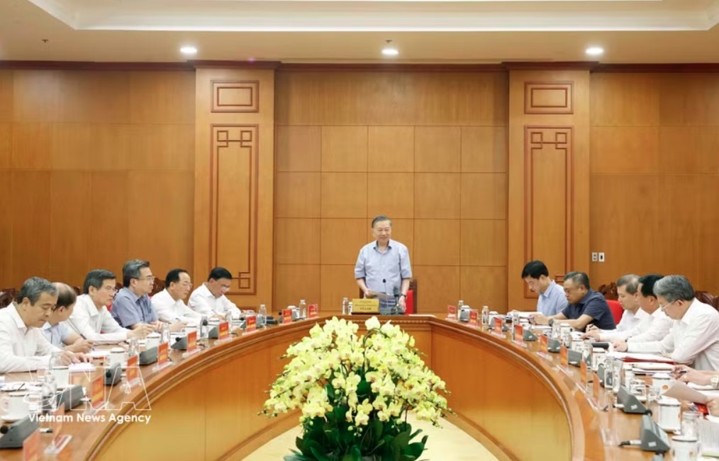 Party General Secretary and State President To Lam chairs a working session in Hanoi on June 15, 2026, to provide comments on the draft strategy for the Party’s ideological work in the context of digital transformation. (Photo: VNA)