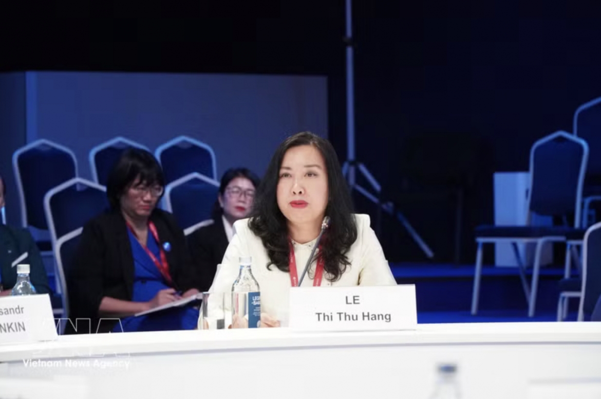 Deputy Minister of Foreign Affairs Le Thi Thu Hang speaks at the panel discussion titled “Russia – APEC: Broad Cooperation Prospects on the Horizon until 2035”.