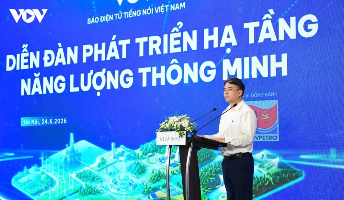 Nguyen Xuan Bac, deputy director of the Credit Department for Economic Sectors at the State Bank of Vietnam, points out the country’s energy sector will require substantial investment over the coming decades