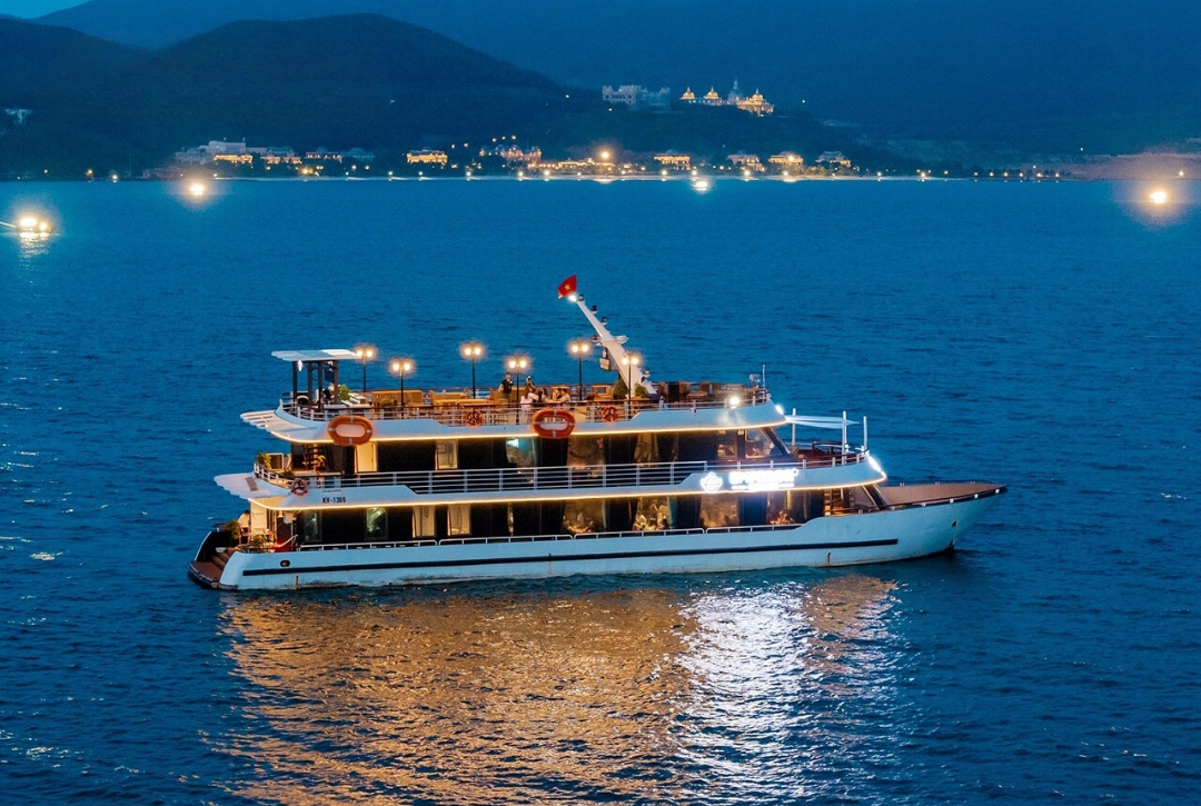 Khanh Hoa develops night-time marine economy to drive tourism growth (Illustrative image)