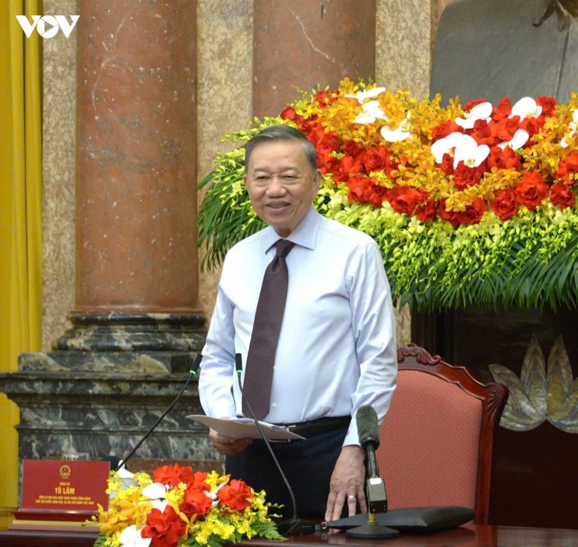 Party General Secretary and State President To Lam calls on the revolutionary press to strengthen public trust, safeguard the Party’s ideological foundation and adapt to the digital era while supporting national development, during his meeting with 101 outstanding journalists and veteran media professionals in Hanoi on June 16 to mark the 101st anniversary of Vietnam Revolutionary Press Day (June 21, 1925–2026)
