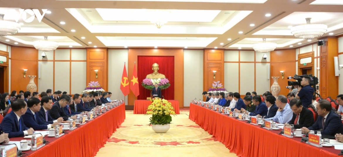 Party General Secretary and State President To Lam chairs the working session with the Central Theoretical Council for the 2026-2031 term.