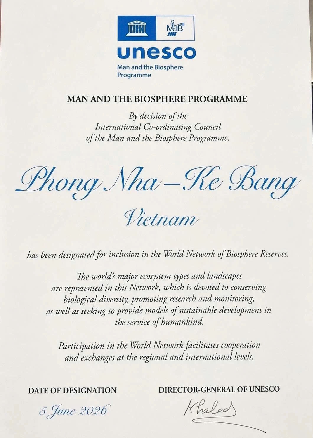 The certificate recognising UNESCO’s designation of Phong Nha-Ke Bang as a World Biosphere Reserve.