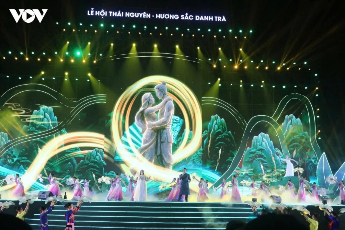An art performnce at the opening ceremony of the Thai Nguyen Tea Festival 2025 