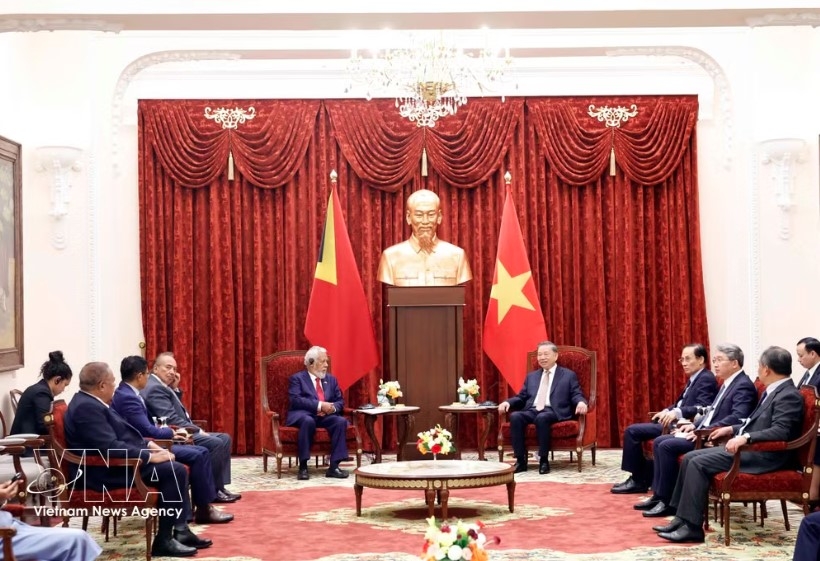 General Secretary of the Communist Party of Vietnam (CPV) Central Committee and State President To Lam (right) receives Prime Minister of Timor-Leste Kay Rala Xanana Gusmão in Hanoi on June 10 (Photo: VNA)