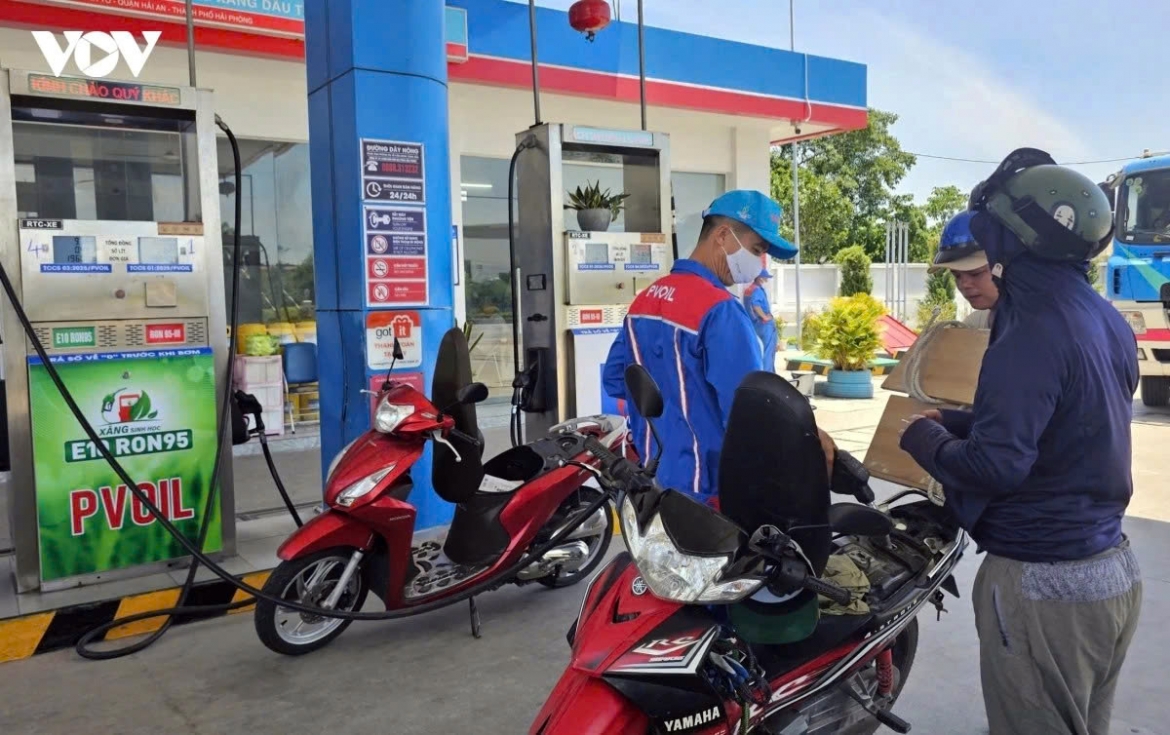 E10 biofuel rollout: Initial market reactions indicate stable operations, secure fuel supply and generally positive consumer sentiment toward the new fuel