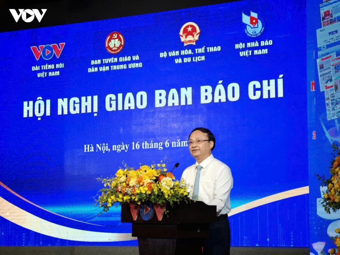 Voice of Vietnam (VOV) President Do Tien Sy says the media should move beyond information dissemination to help shape public discourse and contribute to policymaking