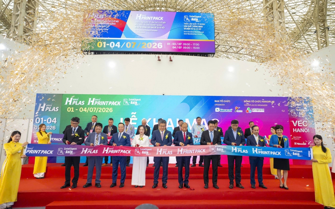 Participants in the opening ceremony of the HanoiPrintPack 2026 on July 1 (Photo: organizers)