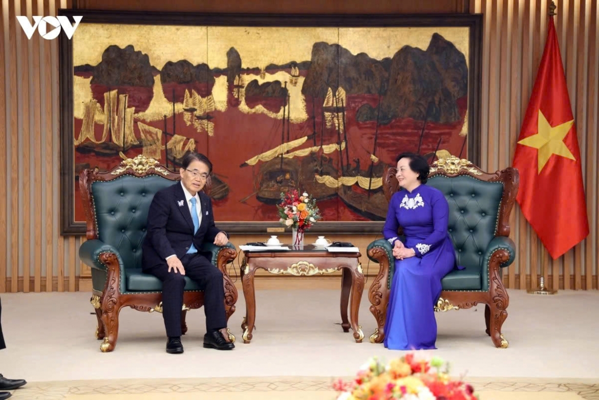 Deputy Prime Minister Pham Thi Thanh Tra (R) and Governor Omura Hideaki of Japan’s Aichi Prefecture during their meeting in Hanoi on July 10