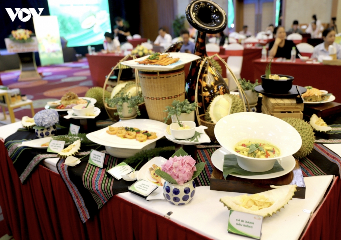 The dishes combine Dak Lak durian with the culinary styles of three countries, ranging from appetisers and main courses to desserts