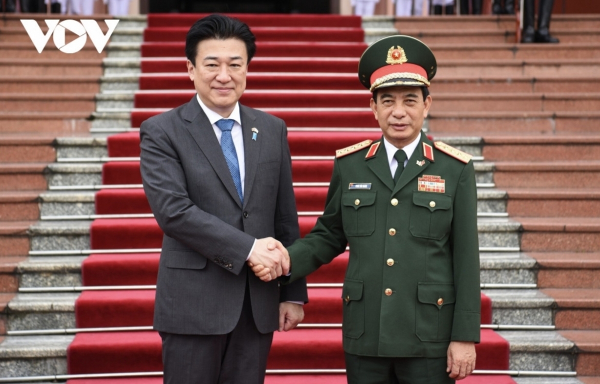 General Phan Van Giang held talks with then Japanese Defence Minister Kihara Minoru, now Chief Cabinet Secretary, in Hanoi in August 2024.