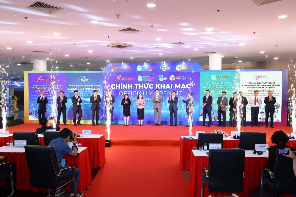 Overview of the opening ceremony for a series of international trade exhibitions spotlighting energy efficiency, electrical technology, food processing, packaging, and agricultural preservation.