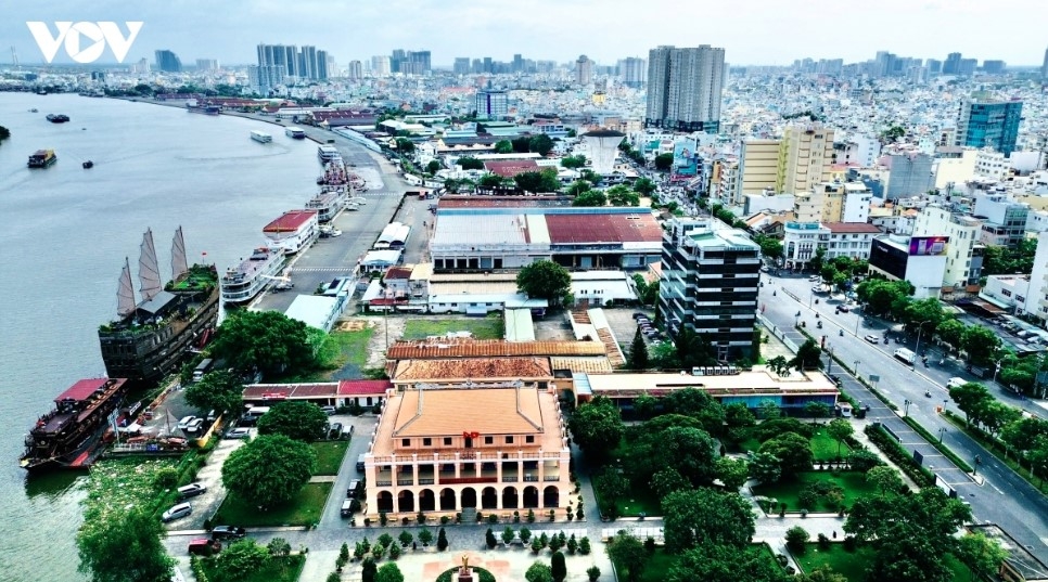 Today, the site is home to the Ho Chi Minh Museum - Ho Chi Minh City Branch and serves as an important historical and educational destination. It attracts many visitors, organizations and groups who come to pay tribute to Ho Chi Minh, as well as for visits, educational activities and civic events.