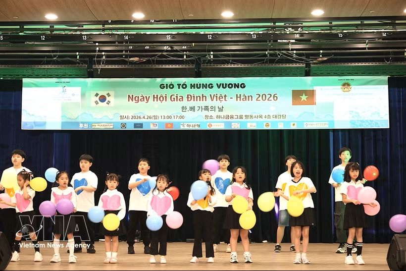 Children from Vietnamese-Korean multicultural families perform at the 2026 Vietnam-RoK Family Festival