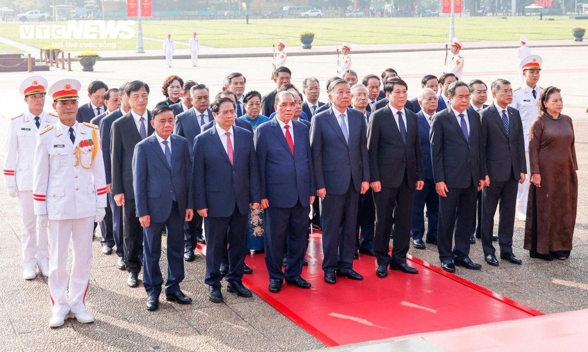 The leaders pay tribute to President Ho Chi Minh who laid the foundation for Vietnam's War Invalids and Martyrs Day, first observed on July 27, 1947.