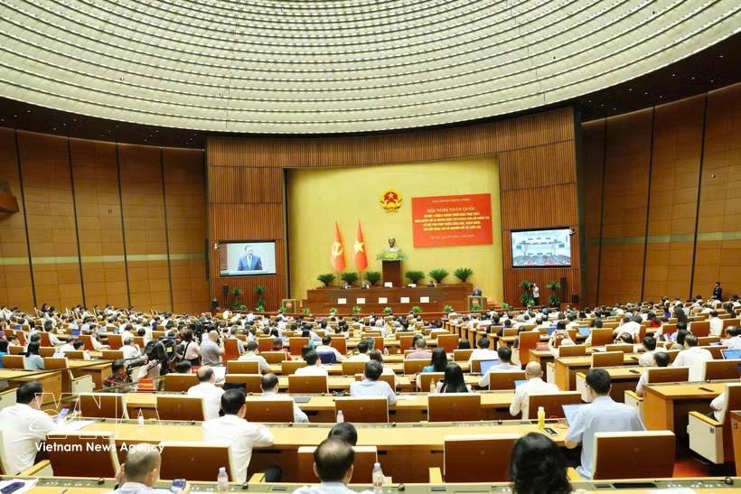 A plenary sitting of the first session of the 16th National Assembly in April 2026. (Photo: VNA)