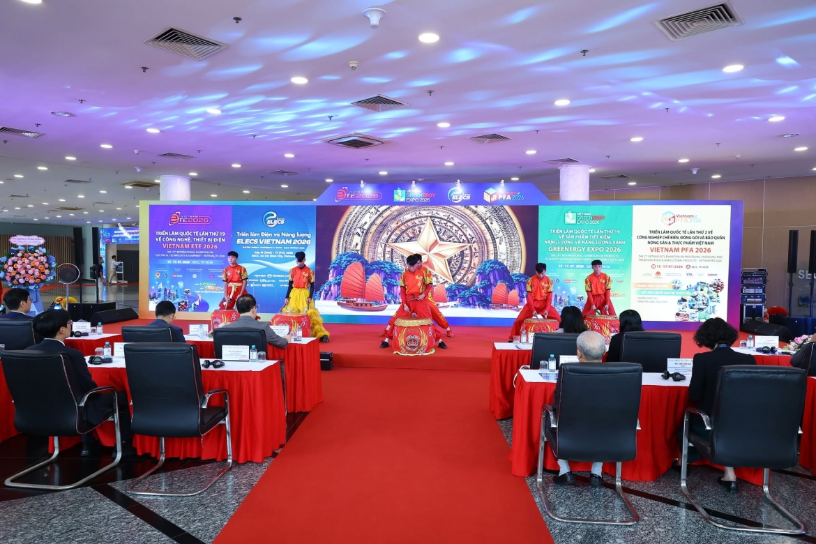 Artists perform at the opening ceremony of Vietnam ETE 2026 and a series of trade exhibitions in Ho Chi Minh City