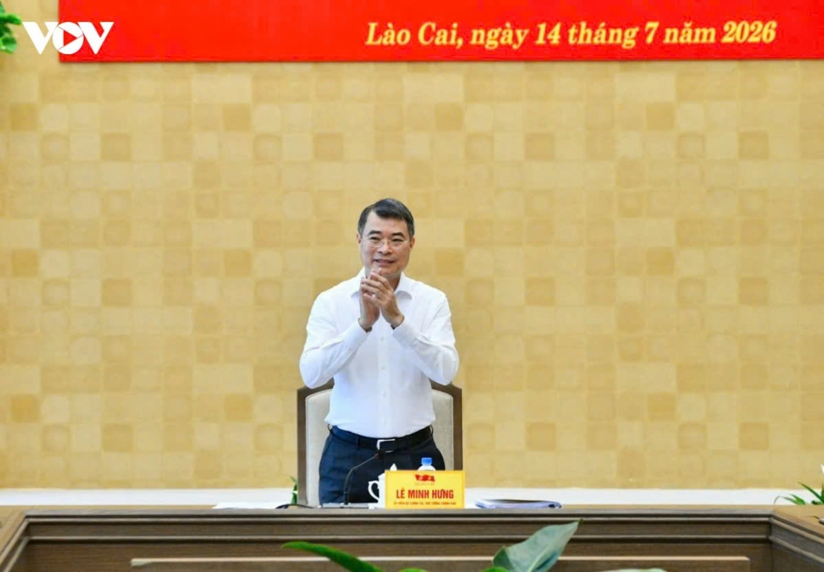 Prime Minister Le Minh Hung has urged Lao Cai to leverage its strategic advantages, accelerate infrastructure projects and pursue innovation-driven growth to achieve double-digit economic expansion