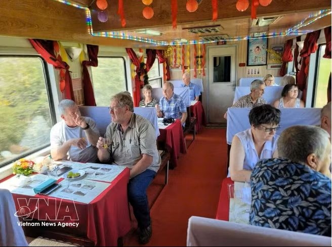 The railway sector is attracting a growing number of passengers, especially foreign tourists, by introducing new products and services designed to enhance the travel experience.